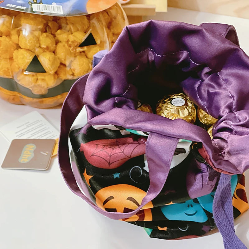 Spooky Halloween Drawstring Treat Bag – Reusable Trick-or-Treat Candy Pouch with Handles