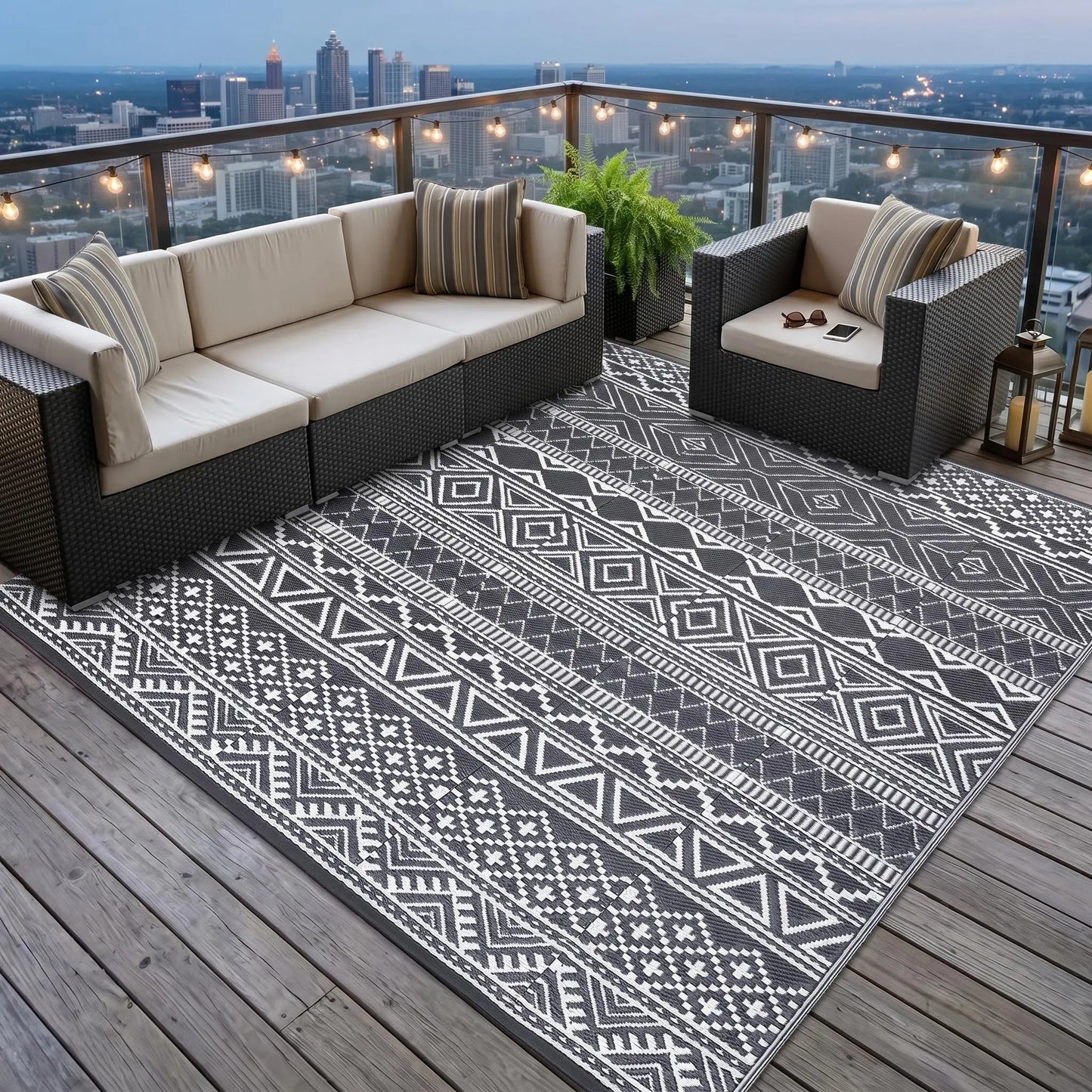 Garvee Outdoor Washable Double-Sided Plastic Straw Rug, Garden Decoration Rug Waterproof UV Resistant Foldable and Portable for Pools Balconies Beaches Picnics Backyards and Parks